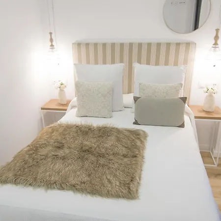 Tuguest Gran Via Apartman